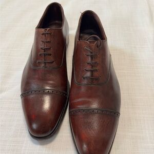 Church’s men’s oxford lace up made in England 
105. 11